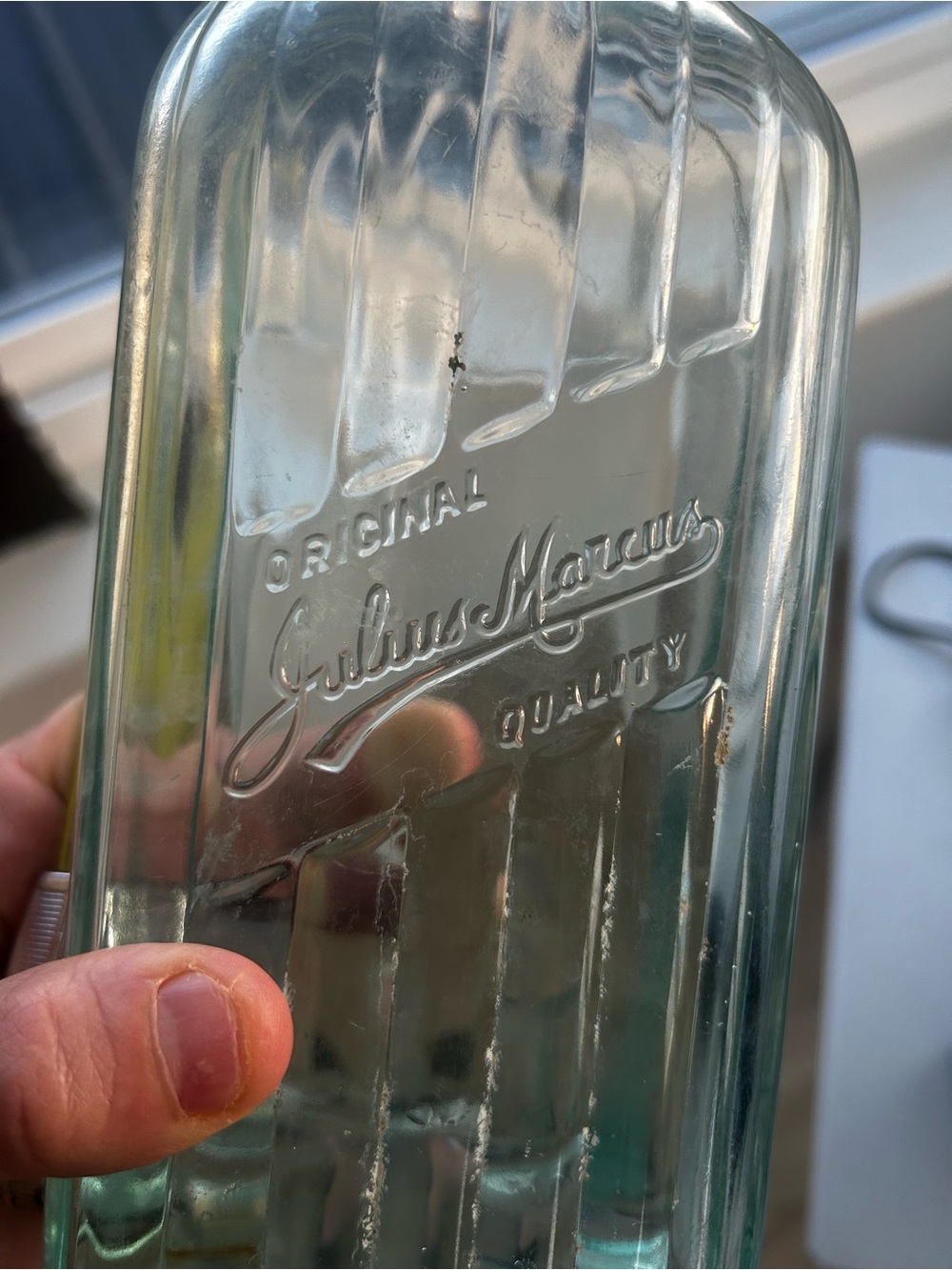 🎁 FREE GIFT Original Julius Marcus Quality Aqua Glass Bottle triangle base
